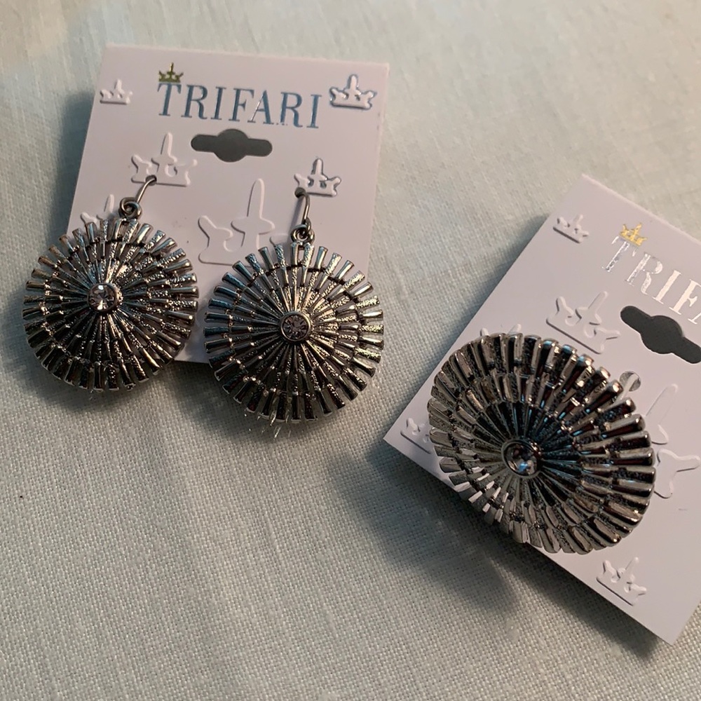 NWT Earrings and OSFA Ring Set